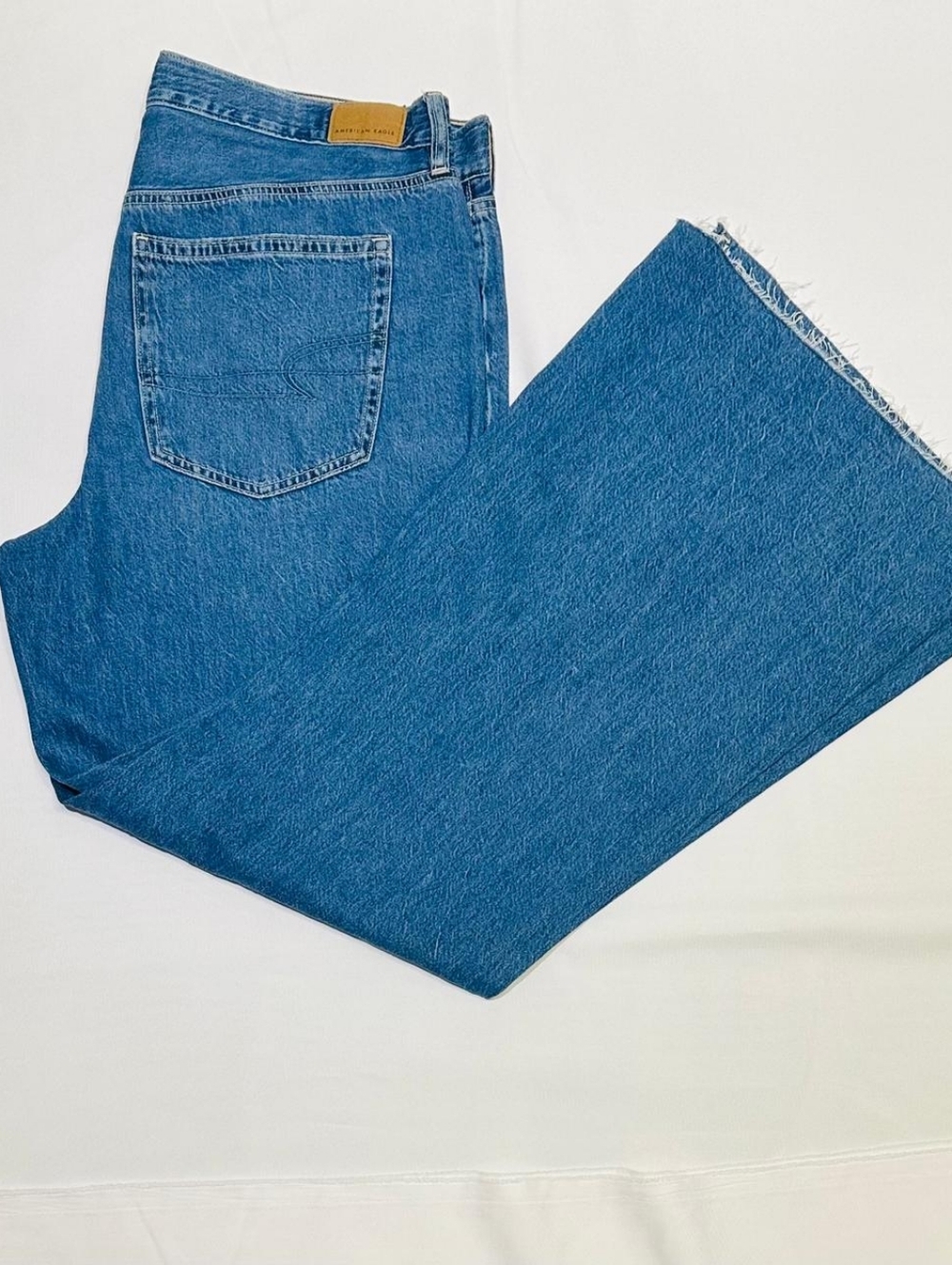 American Eagle Outfitters Light Blue Denim Jeans - Size 14 - Picture 9 of 10